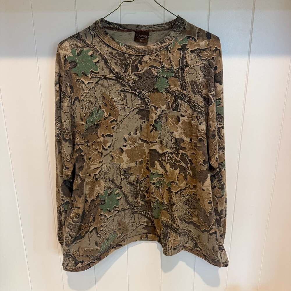 Vintage Classics Advantage Camouflage Print Long Sleeve Pocket T-Shirt